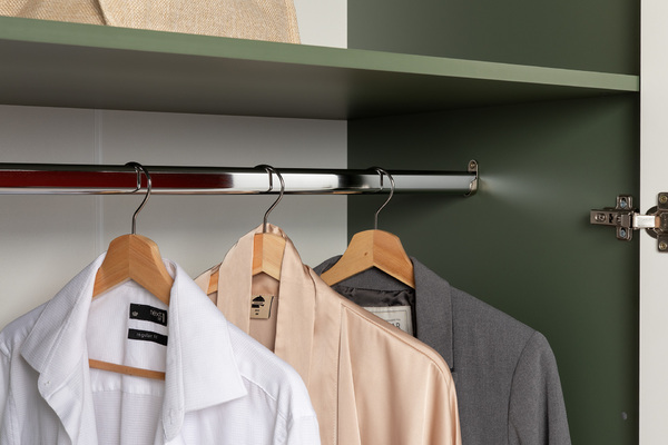 Шкаф для одежды Марион 16.340.03 дымчатый зеленый K521, олива шагрень AG 1050 ПВХ (собирается на любую сторону)