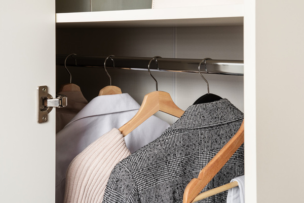 Шкаф угловой Марион 16.339 слоновая кость С341 PE, слоновая кость 6898 ПВХ (собирается на любую сторону)